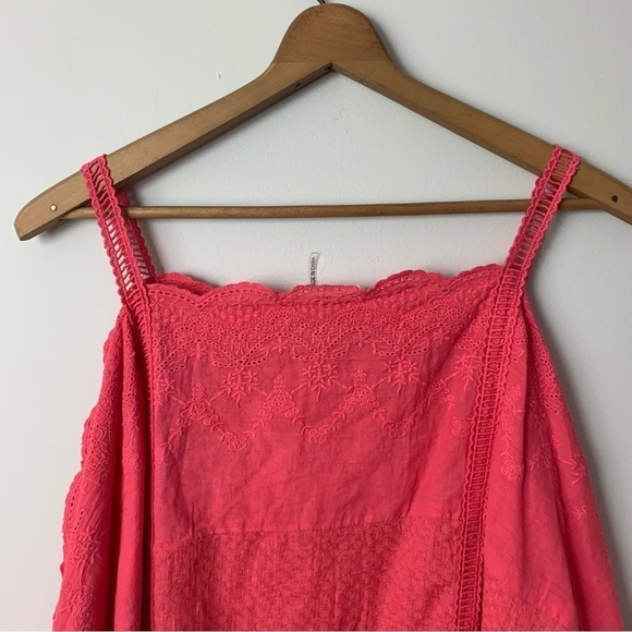 [entro] Women's Pink Emroidered Gold Shoulder Boho Top - Picture 8 of 9